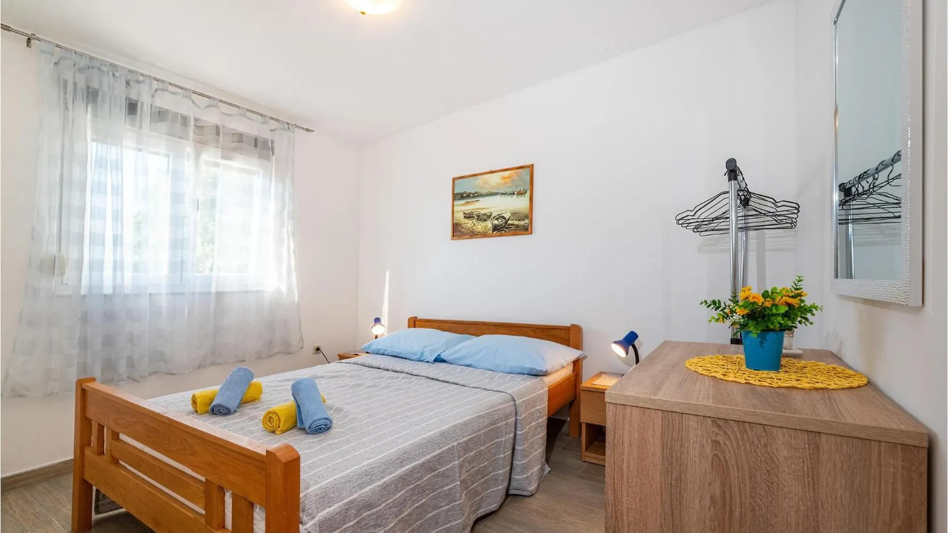 Apartment Beautiful Home In Rovanjska With Wifi