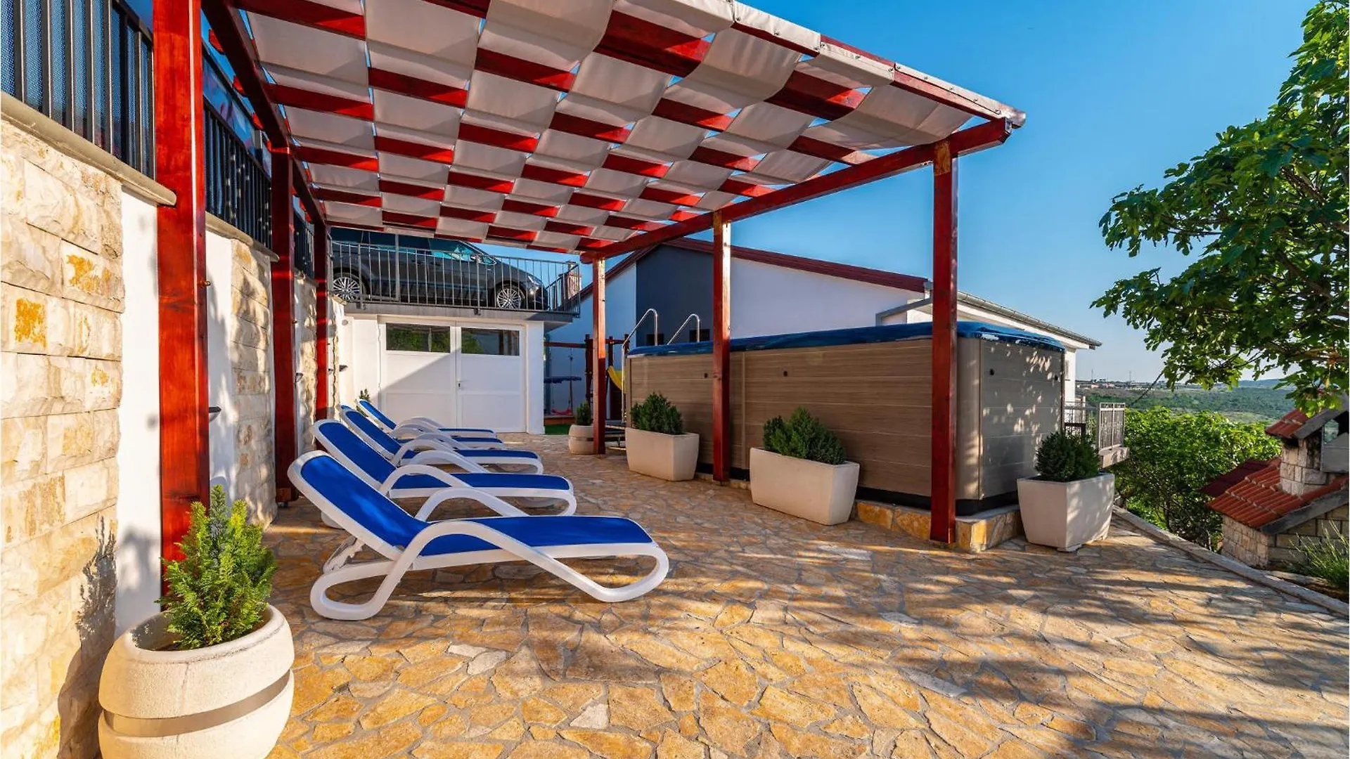 Beautiful Home In Rovanjska With Wifi Apartment